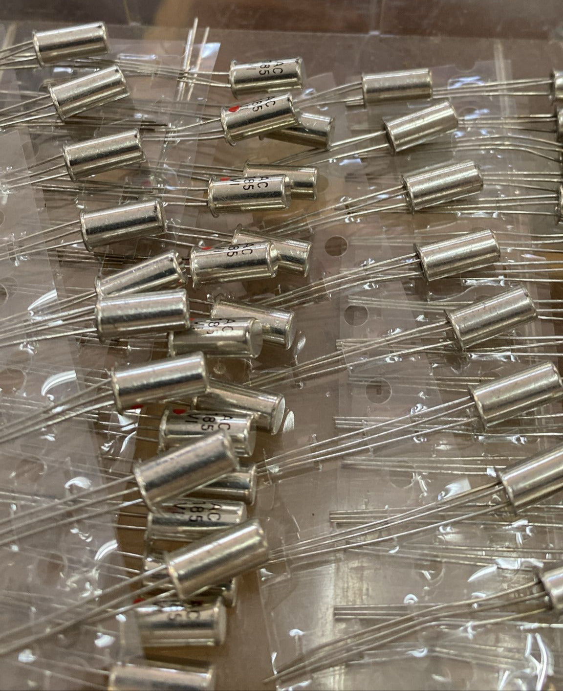 Transistor AC185 GERMANIO